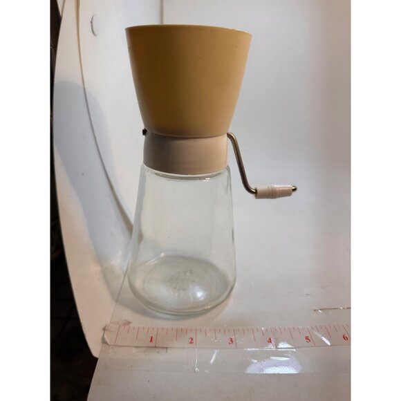 Vintage Federal Housewares Manual Cheese Nuts Coffee Grater Glass Base Hand Cran - Picture 4 of 9